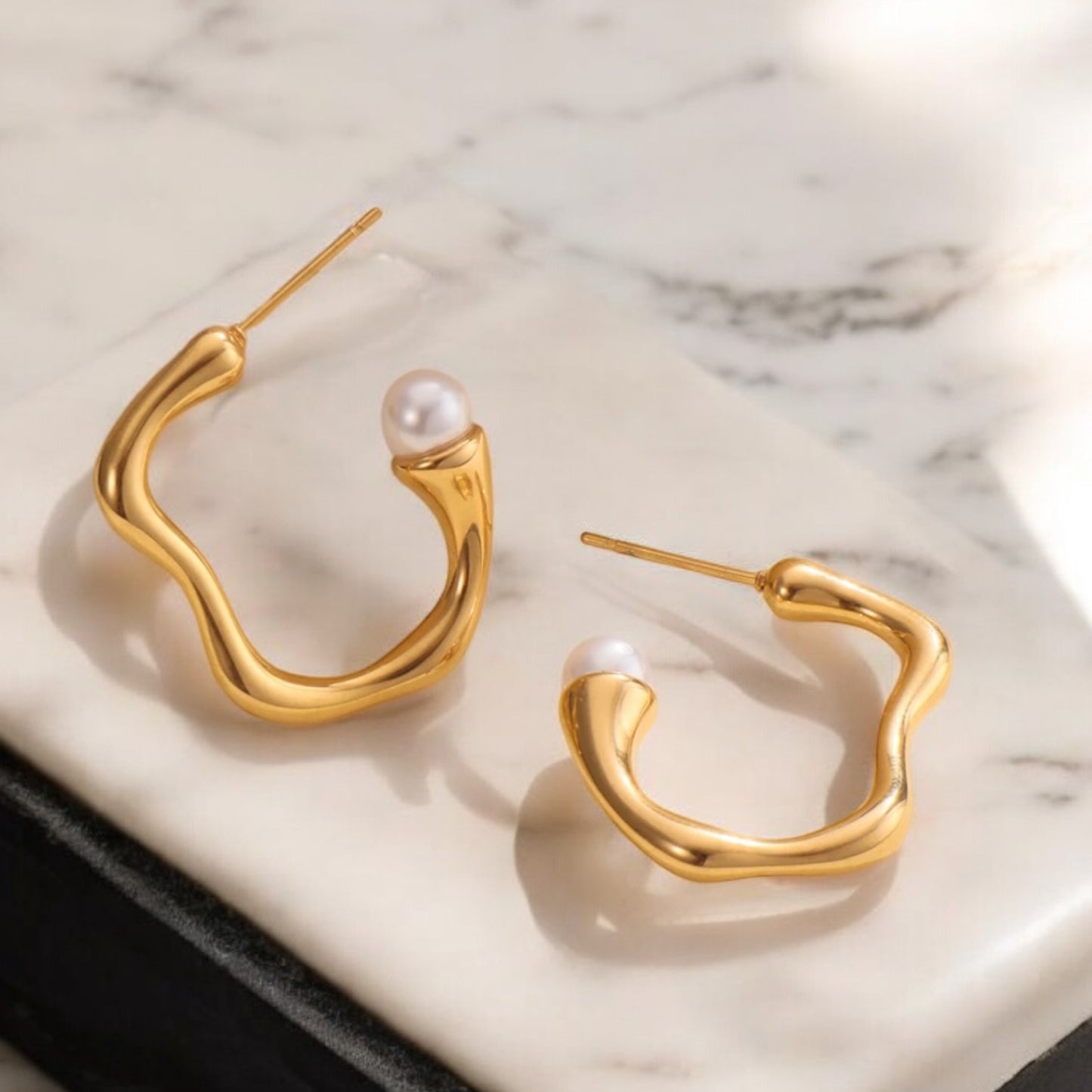 Pravia Earrings